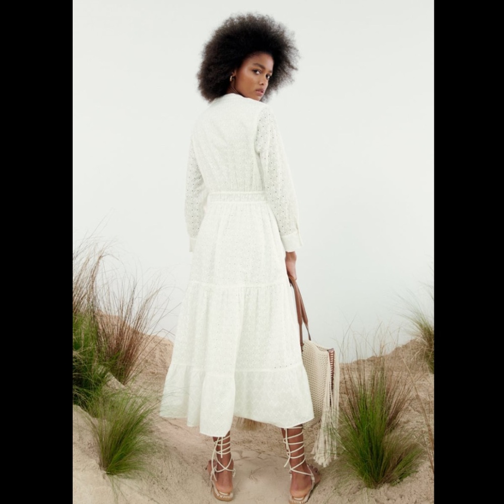 ZARA embroidered White Lace Dress - Picture 5 of 7